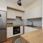 Apartament Bemowo Air-conditioned With Balcony By Renters