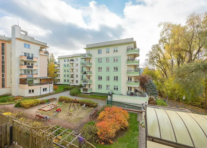 Bemowo Air-conditioned With Balcony By Renters 아파트 *