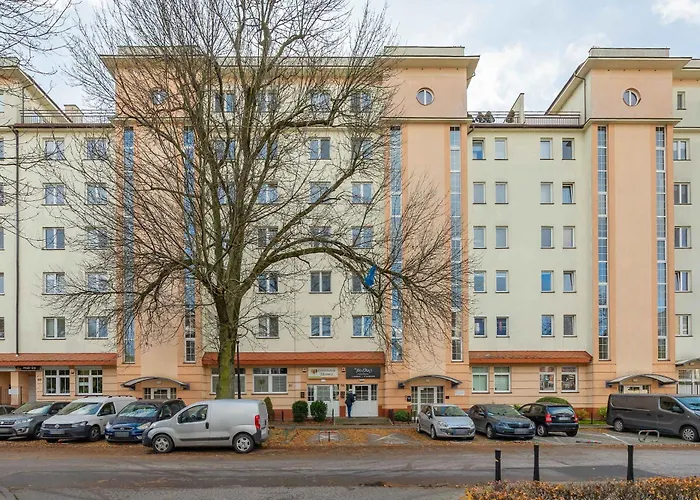 Bemowo Air-conditioned With Balcony By Renters 아파트