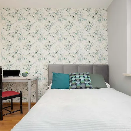 Bemowo Air-conditioned With Balcony By Renters Varsavia